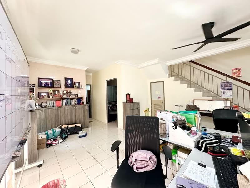 3-storey Terraced House for Sale in Taman Bukit Permata (Selayang) - Shaziery Iskandar - Living Room - PropertyGuru.com.my