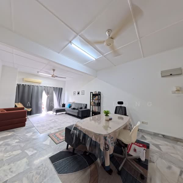 Apartment for Sale at Sri Tanjung - Adrian Leong - Living Room - PropertyGuru.com.my