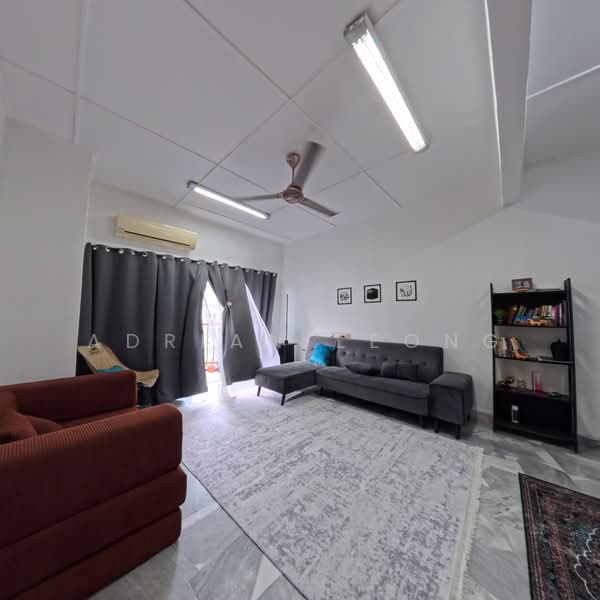 Apartment for Sale at Sri Tanjung - Adrian Leong - Living Room - PropertyGuru.com.my