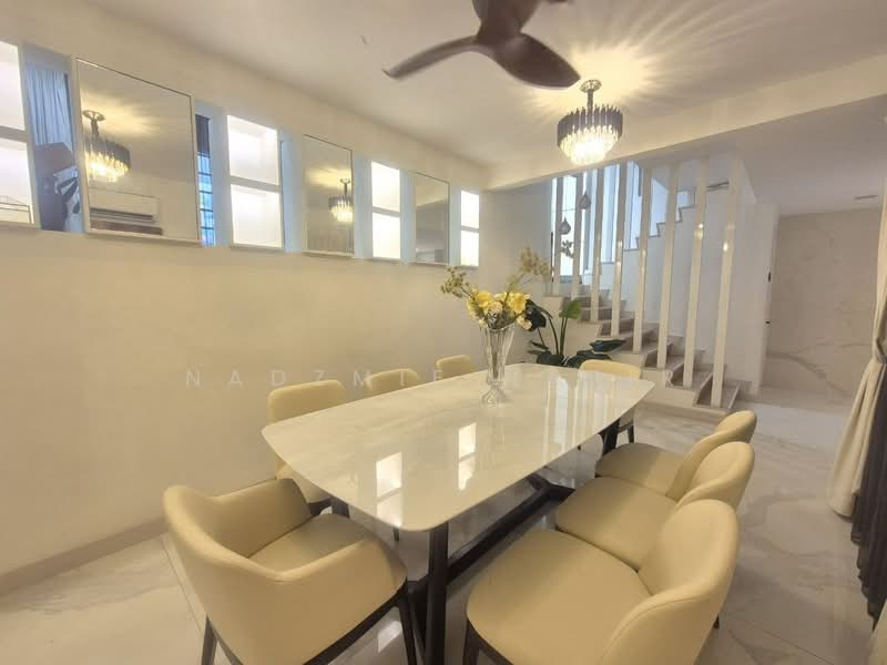 Townhouse for Sale in KL City Centre (Kuala Lumpur) - Nadzmie Nasir - Dining Room - PropertyGuru.com.my