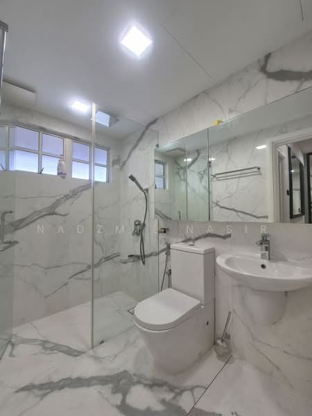 Townhouse for Sale in KL City Centre (Kuala Lumpur) - Nadzmie Nasir - Bathroom - PropertyGuru.com.my