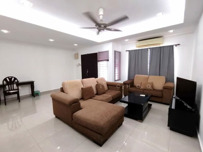 Rumah Teres 2 Tingkat untuk Dijual di TAMAN PUCHONG UTAMA (Puchong) - Tan Bee Choo - Living Room - PropertyGuru.com.my
