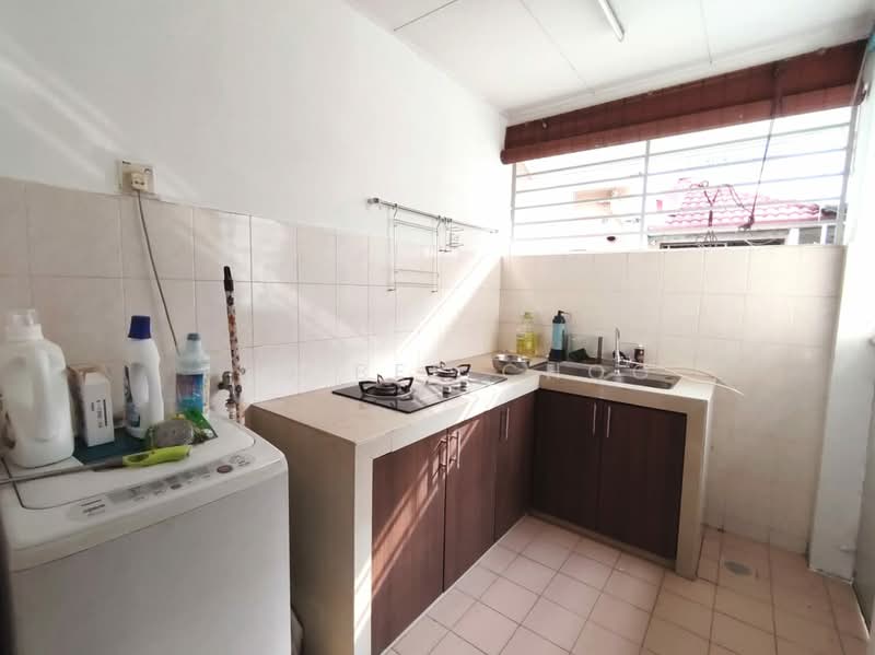 Rumah Teres 2 Tingkat untuk Dijual di TAMAN PUCHONG UTAMA (Puchong) - Tan Bee Choo - Kitchen - PropertyGuru.com.my