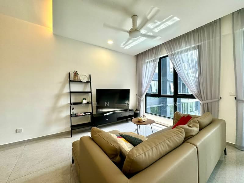 Kondominium untuk Disewa di Muze @ PICC - Jason Phoon - Living Room - PropertyGuru.com.my