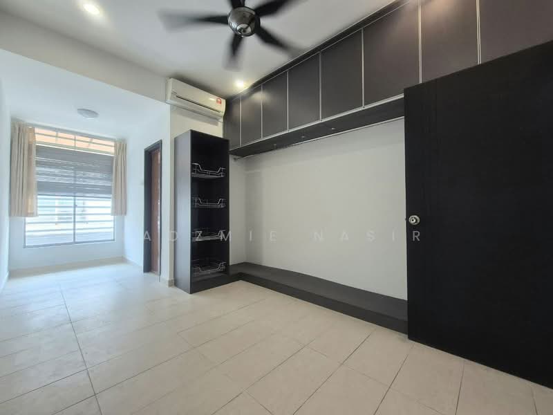 Rumah Teres 2 Tingkat untuk Dijual di Kajang (Selangor) - Nadzmie Nasir - Interior - PropertyGuru.com.my