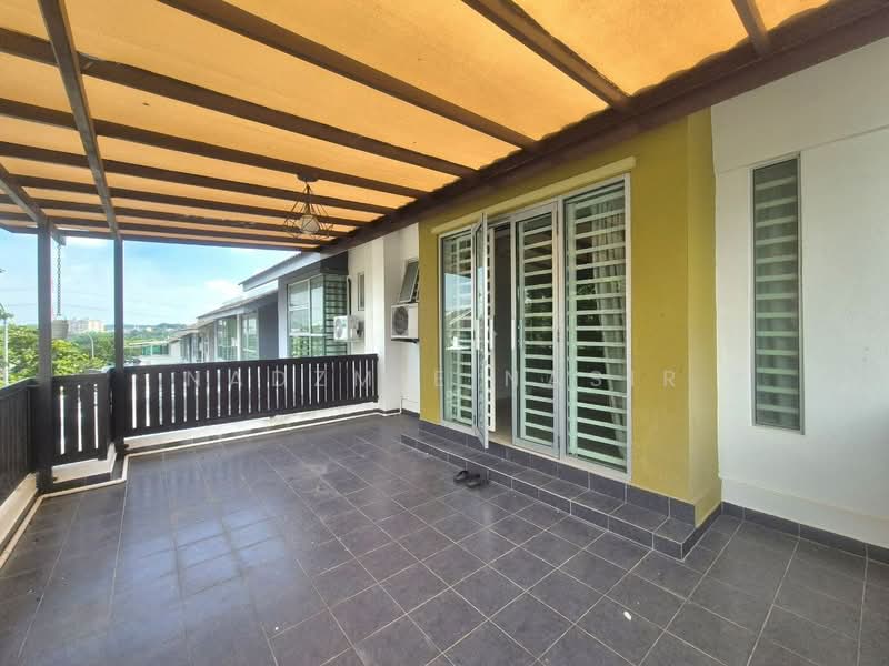 Rumah Teres 2 Tingkat untuk Dijual di Kajang (Selangor) - Nadzmie Nasir - Balcony - PropertyGuru.com.my