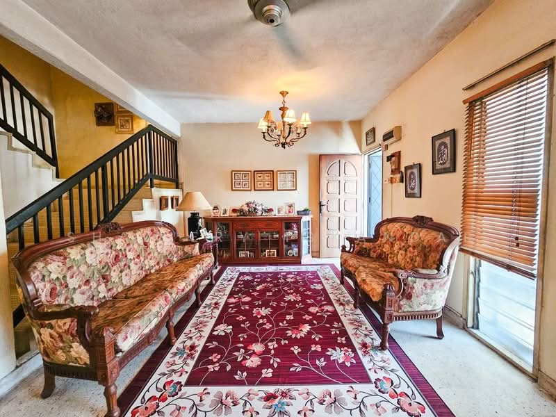 2-storey Terraced House for Sale in Au 2 (Ulu Kelang) - Shaziery Iskandar - Living Room - PropertyGuru.com.my