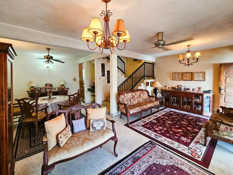 2-storey Terraced House for Sale in Au 2 (Ulu Kelang) - Shaziery Iskandar - Living Room - PropertyGuru.com.my
