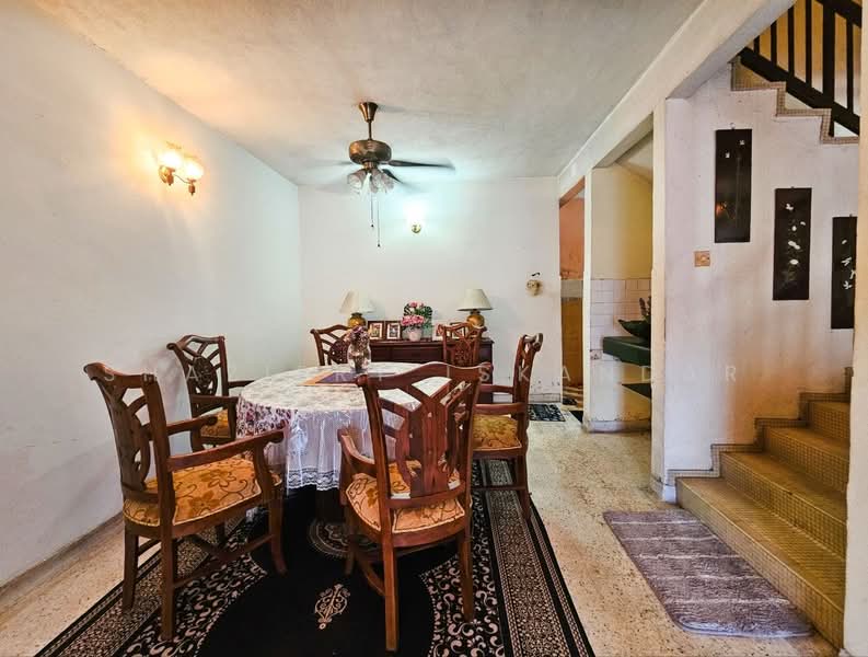 2-storey Terraced House for Sale in Au 2 (Ulu Kelang) - Shaziery Iskandar - Dining Room - PropertyGuru.com.my