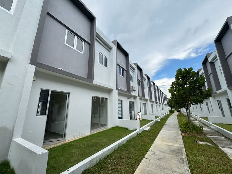 2-storey Terraced House for Sale in Bandar Tasik Puteri (Rawang) - David Lee - Exterior - PropertyGuru.com.my