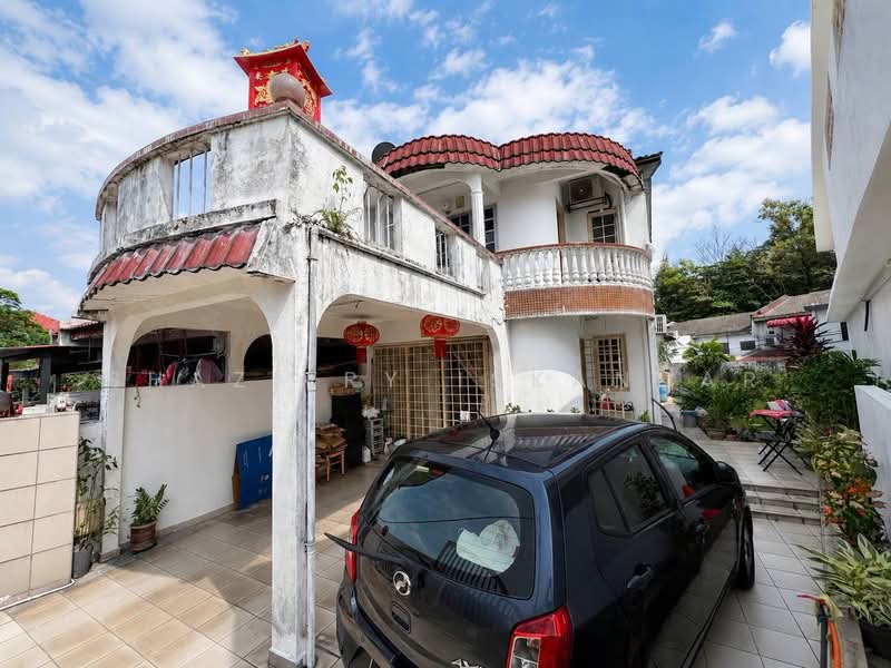 Rumah Teres 2-Tingkat untuk Dijual di Batu Caves (Selangor) - Shaziery Iskandar - Exterior - PropertyGuru.com.my