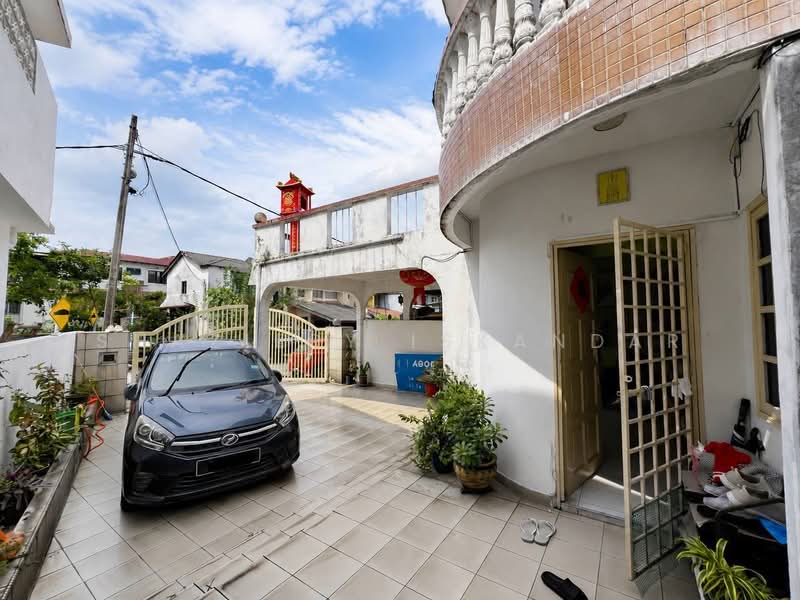 Rumah Teres 2-Tingkat untuk Dijual di Batu Caves (Selangor) - Shaziery Iskandar - Exterior - PropertyGuru.com.my