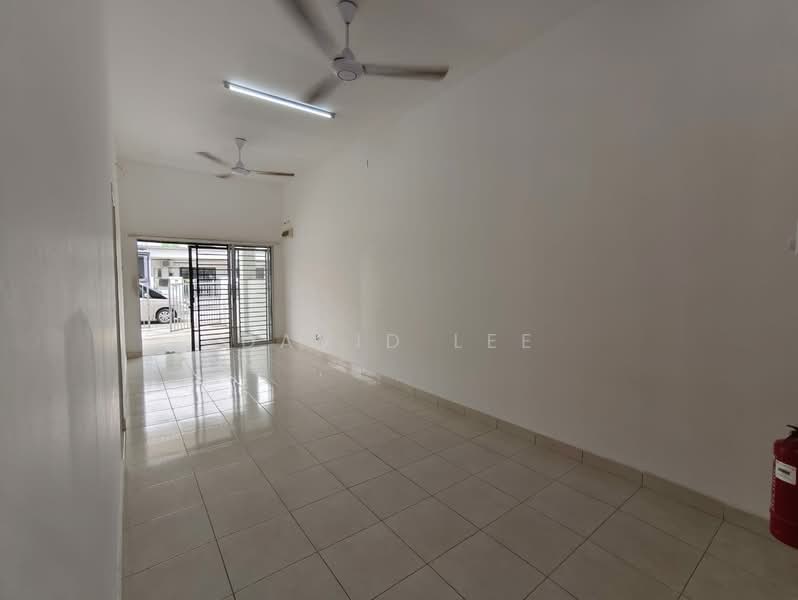 1-storey Terraced House for Sale in Rawang (Selangor) - David Lee - Living Room - PropertyGuru.com.my