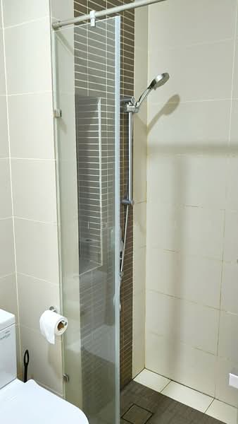 Servis Apartment untuk Disewa di The Sentral Suites - Rasyid Anuar - Bathroom - PropertyGuru.com.my