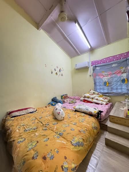 Rumah Teres 1 Tingkat untuk Dijual di Taman Kempas (Tampoi) - Ken Chai - PropertyGuru.com.my