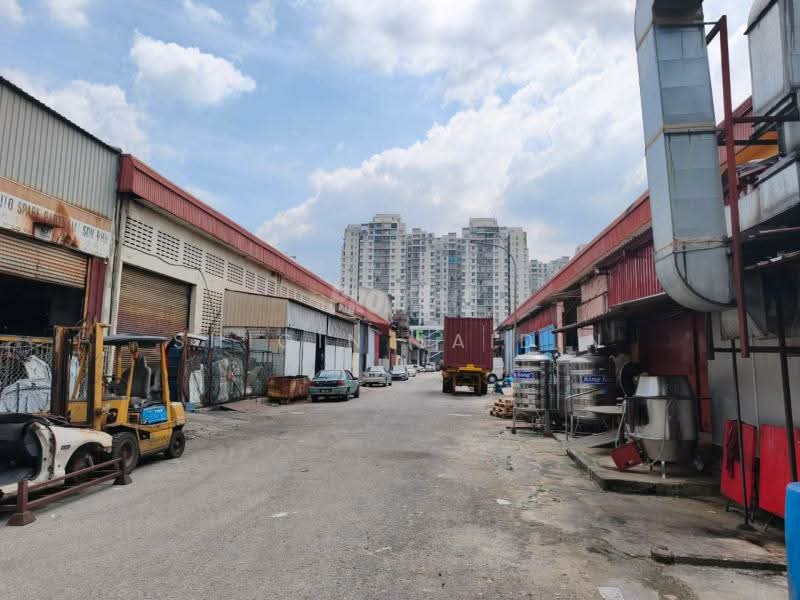 Kilang untuk Dijual di Sungai Besi (Kuala Lumpur) - Shiqin Saidin - Exterior - PropertyGuru.com.my