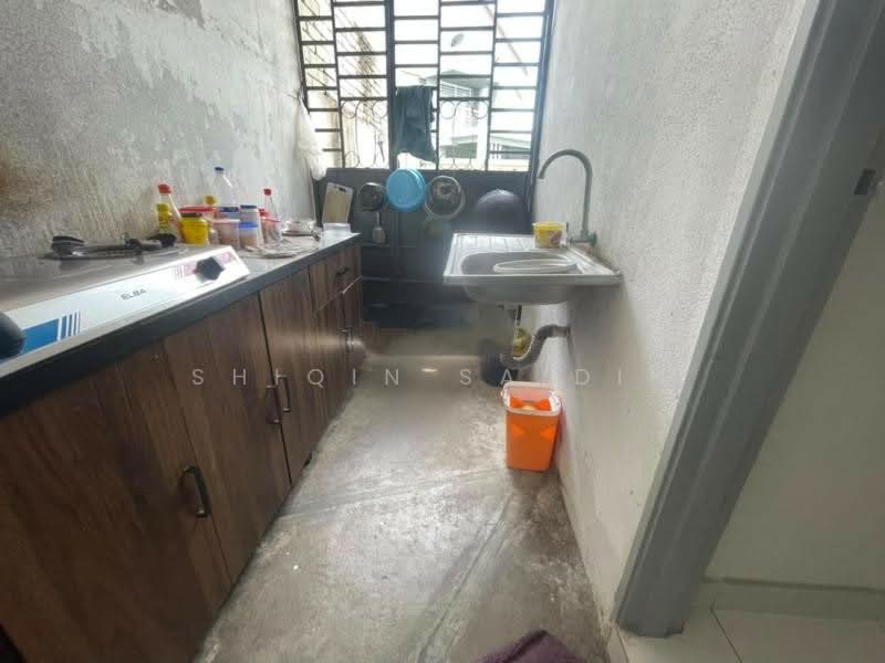 Rumah Teres 2 Tingkat untuk Dijual di Alam Suria (Puncak Alam) - Shiqin Saidin - Kitchen - PropertyGuru.com.my