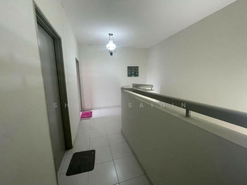 Rumah Teres 2 Tingkat untuk Dijual di Alam Suria (Puncak Alam) - Shiqin Saidin - Corridor - PropertyGuru.com.my