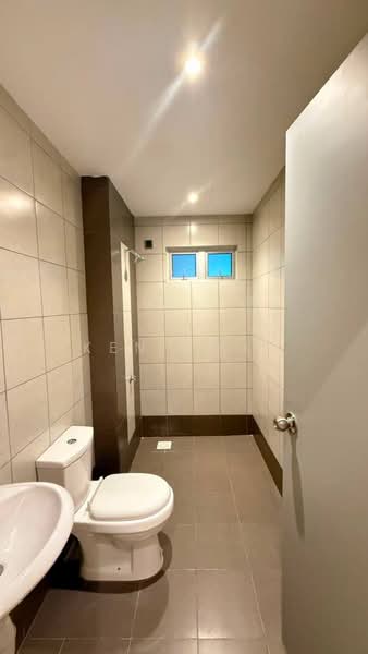Kediaman Servis untuk Dijual di One 49 Residence - Ken Chai - PropertyGuru.com.my