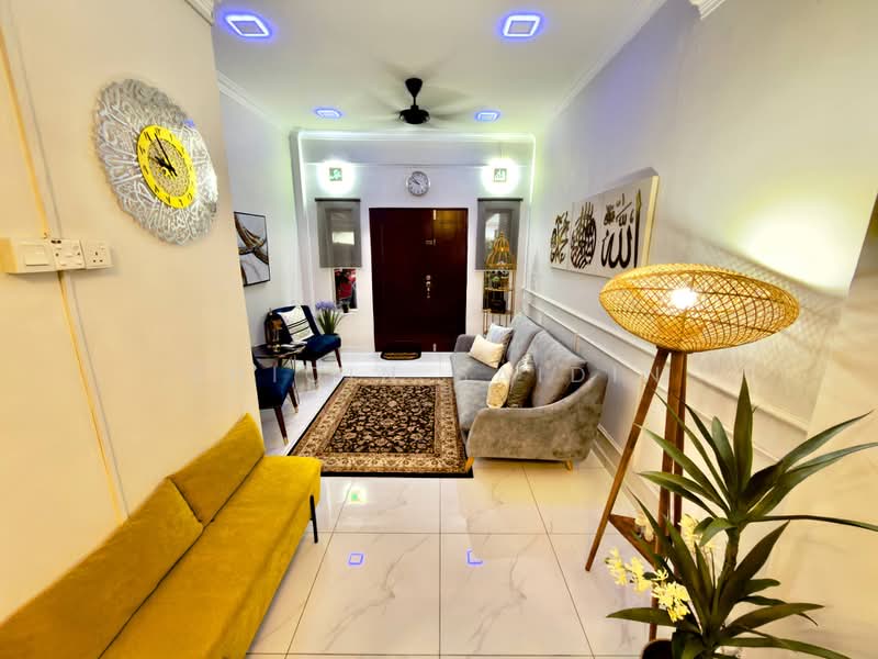 Rumah Teres 2 Tingkat untuk Dijual di Bandar Puteri Klang (Klang) - Shiqin Saidin - Living Room - PropertyGuru.com.my