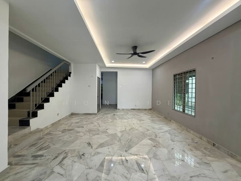 2-storey Terraced House for Sale in Bandar Tasik Puteri (Rawang) - Shiqin Saidin - Living Room - PropertyGuru.com.my