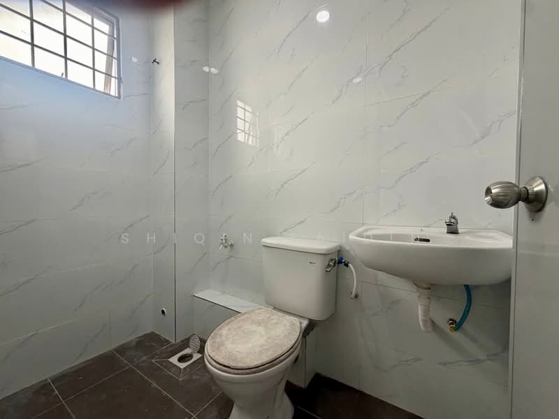 2-storey Terraced House for Sale in Bandar Tasik Puteri (Rawang) - Shiqin Saidin - Bathroom - PropertyGuru.com.my