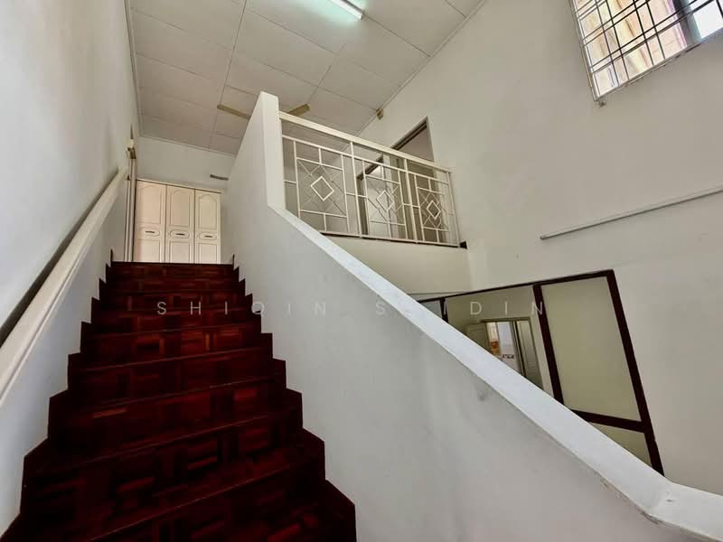 Rumah Teres 2 Tingkat untuk Dijual di Putra Permai (Subang Jaya) - Shiqin Saidin - Interior - PropertyGuru.com.my