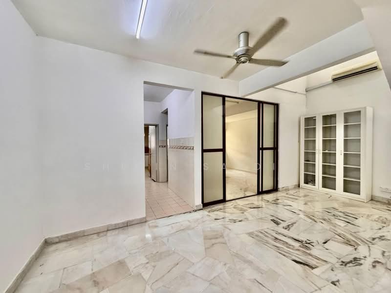 Rumah Teres 2 Tingkat untuk Dijual di Putra Permai (Subang Jaya) - Shiqin Saidin - Living Room - PropertyGuru.com.my