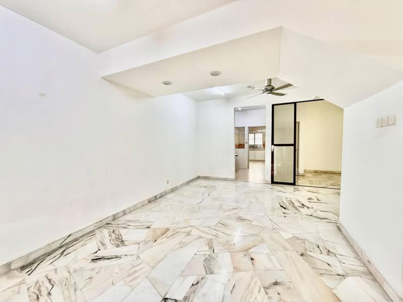 Rumah Teres 2 Tingkat untuk Dijual di Putra Permai (Subang Jaya) - Shiqin Saidin - Living Room - PropertyGuru.com.my