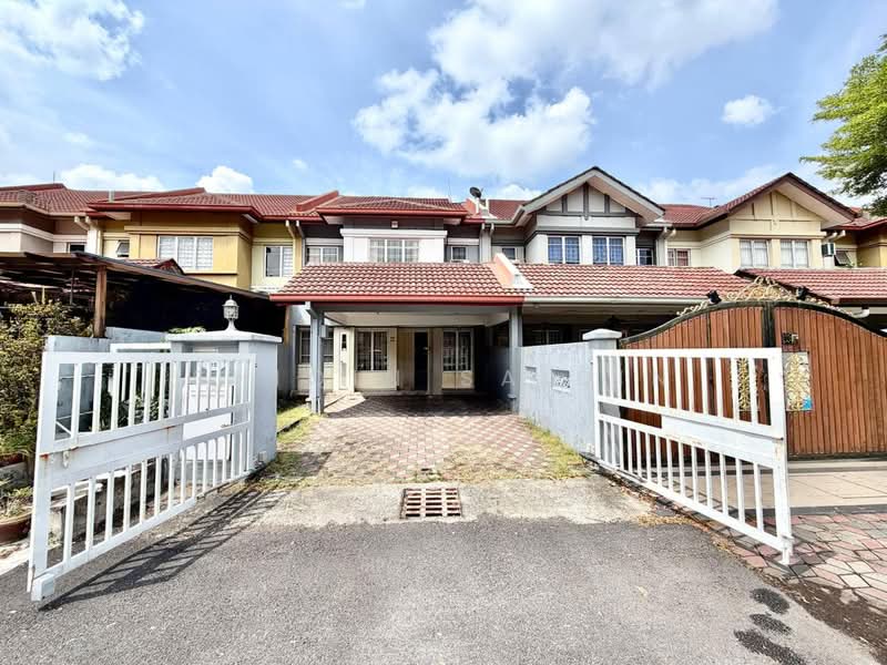 Rumah Teres 2 Tingkat untuk Dijual di Putra Permai (Subang Jaya) - Shiqin Saidin - Exterior - PropertyGuru.com.my