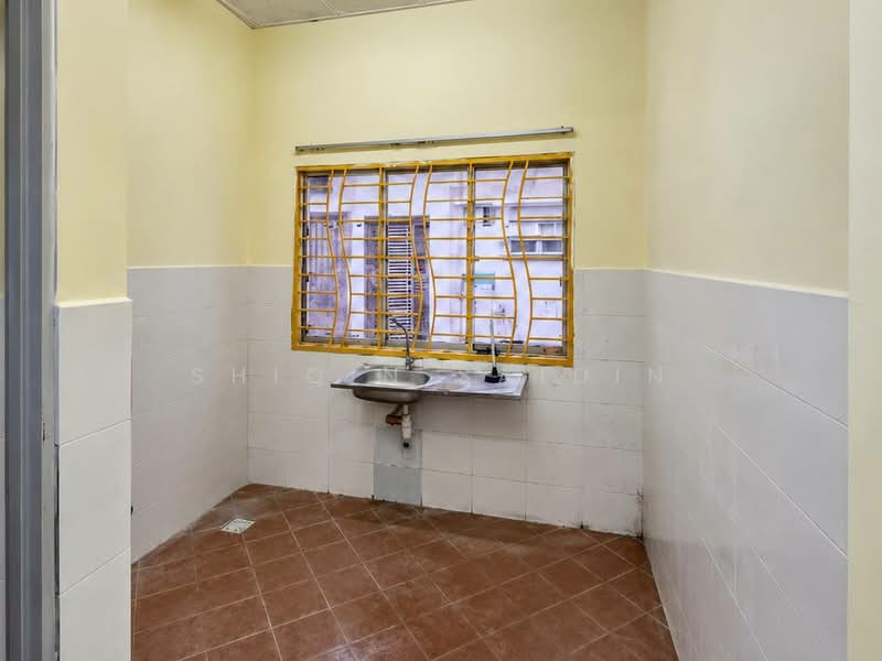 Rumah Teres 1 Tingkat untuk Dijual di Bandar Putera 2 (Klang) - Shiqin Saidin - Kitchen - PropertyGuru.com.my