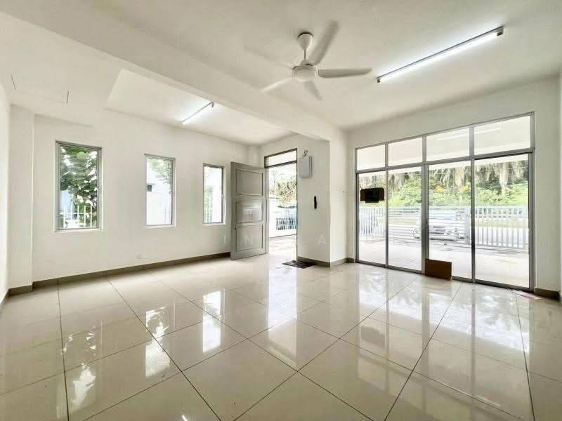 Semi-Detached House for Sale in Seksyen U15 (Shah Alam) - Shiqin Saidin - Living Room - PropertyGuru.com.my