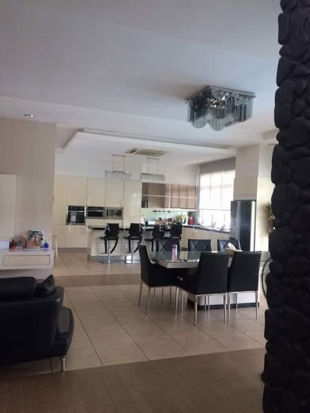 Rumah Banglo untuk Dijual di Bukit Rimau (Shah Alam) - Elaine Lee - Kitchen - PropertyGuru.com.my