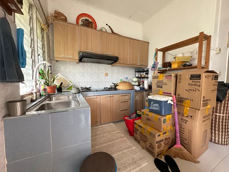 1-storey Terraced House for Sale in Rawang (Selangor) - Andy Yap - Kitchen - PropertyGuru.com.my