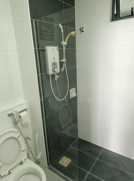 Service Residence for Rent at KU Suites - Chloe Tan - Bathroom - PropertyGuru.com.my