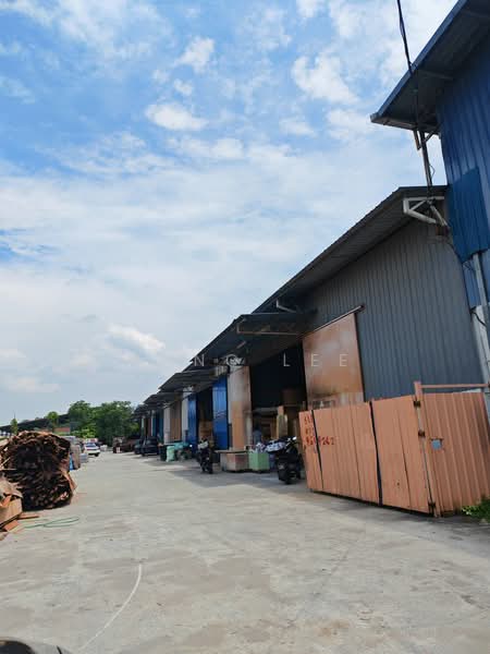 Warehouse for Rent in Sungai Buloh (Selangor) - Hong Lee - PropertyGuru.com.my