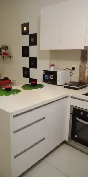 Servis Apartment untuk Disewa di The Elements - Bryan Ting - Kitchen - PropertyGuru.com.my