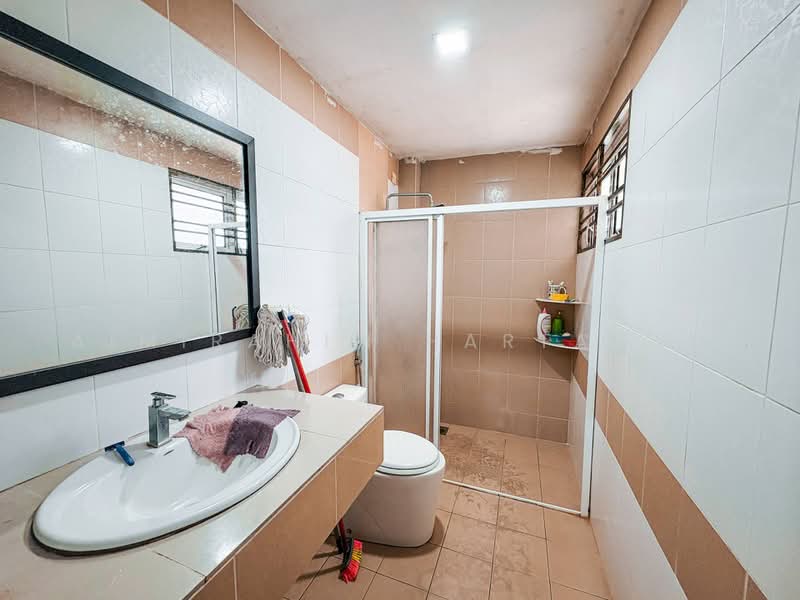Rumah Berkembar untuk Dijual di Taman Indah Gemilang 1 (Batu Caves) - AimiRahim Hartanah - Bathroom - PropertyGuru.com.my