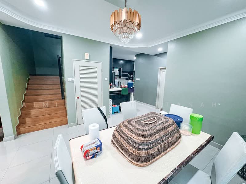 Rumah Berkembar untuk Dijual di Taman Indah Gemilang 1 (Batu Caves) - AimiRahim Hartanah - Dining Room - PropertyGuru.com.my