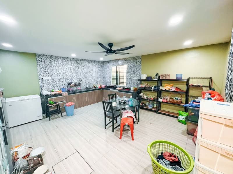 Rumah Berkembar untuk Dijual di Taman Indah Gemilang 1 (Batu Caves) - AimiRahim Hartanah - Kitchen - PropertyGuru.com.my