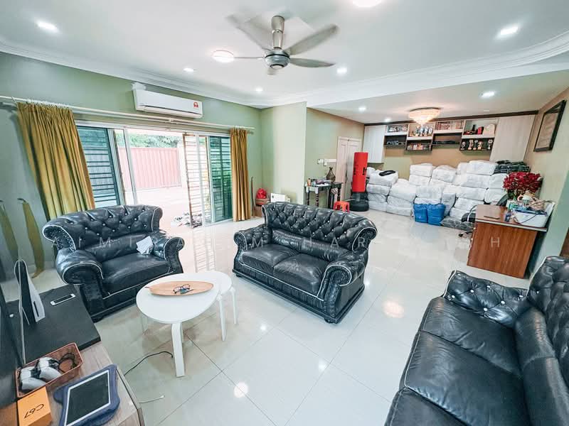 Rumah Berkembar untuk Dijual di Taman Indah Gemilang 1 (Batu Caves) - AimiRahim Hartanah - Living Room - PropertyGuru.com.my