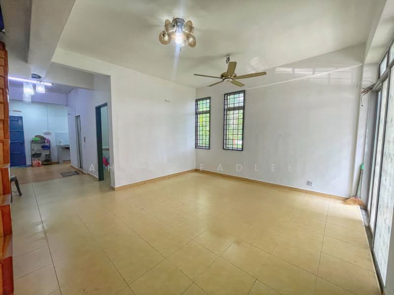 2-storey Terraced House for Sale in Bandar Mahkota Banting (Tanjong Duabelas) - Ahmad Fadlee - PropertyGuru.com.my