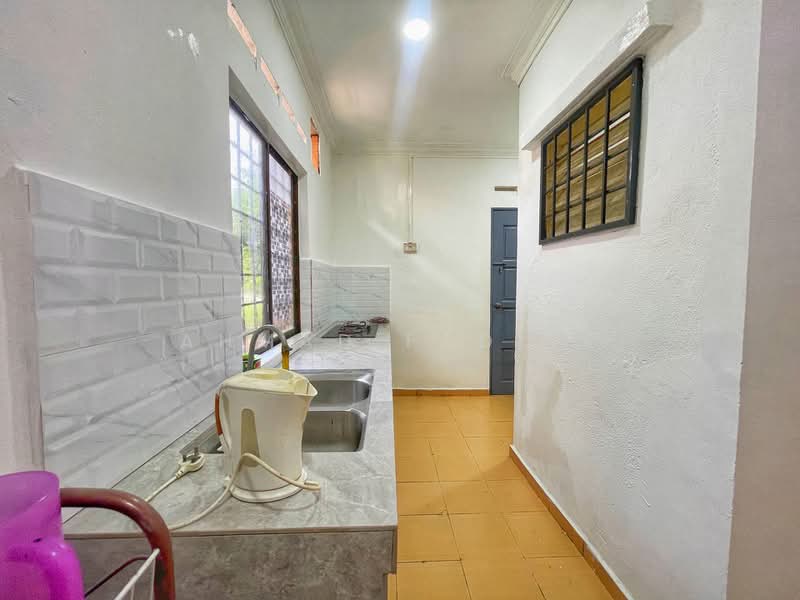 2-storey Terraced House for Sale in Bandar Mahkota Banting (Tanjong Duabelas) - Ahmad Fadlee - PropertyGuru.com.my