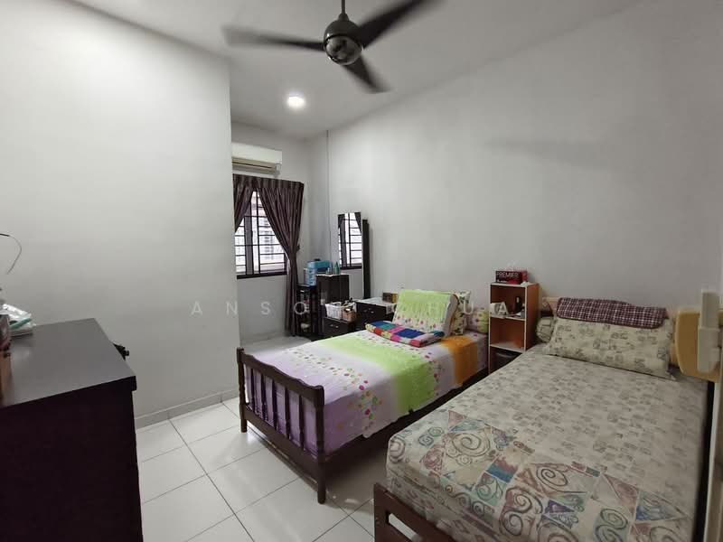 Rumah Teres 2 Tingkat untuk Dijual di Taman Setia Indah (Tebrau) - Anson Chua - Bedroom - PropertyGuru.com.my