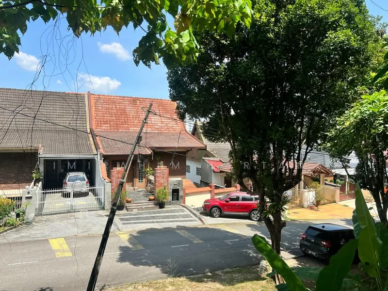 Rumah Berkembar untuk Dijual di Taman Melawati (Ulu Kelang) - AimiRahim Hartanah - Exterior - PropertyGuru.com.my