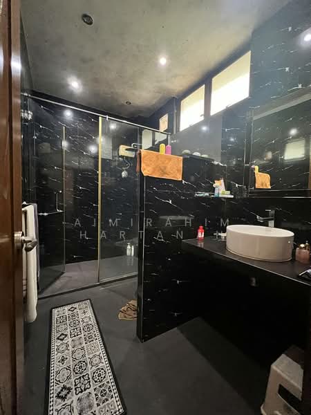 Rumah Berkembar untuk Dijual di Taman Melawati (Ulu Kelang) - AimiRahim Hartanah - Bathroom - PropertyGuru.com.my