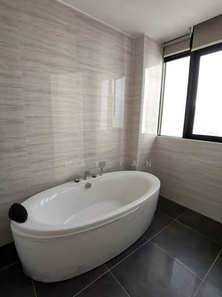 Kondominium untuk Dijual di Setia V Residences - May Tan - Bathroom - PropertyGuru.com.my