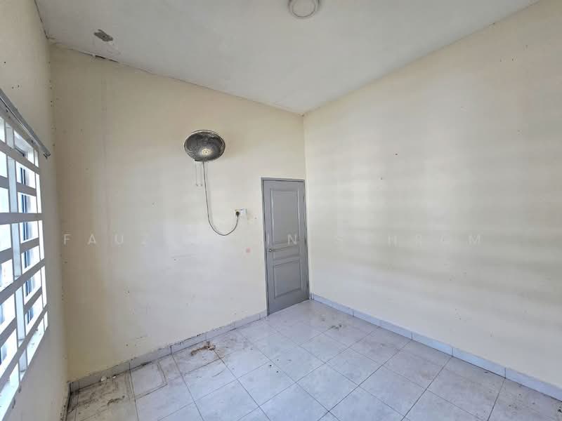 Semi-Detached House for Sale in Taman Intan Baiduri (Sepang) - Fauzan bin Sahrom - PropertyGuru.com.my