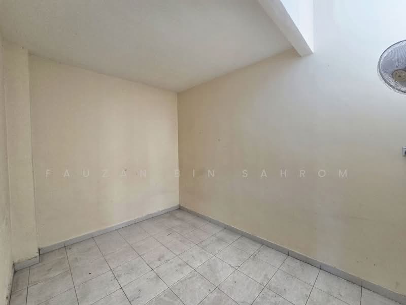 Semi-Detached House for Sale in Taman Intan Baiduri (Sepang) - Fauzan bin Sahrom - PropertyGuru.com.my