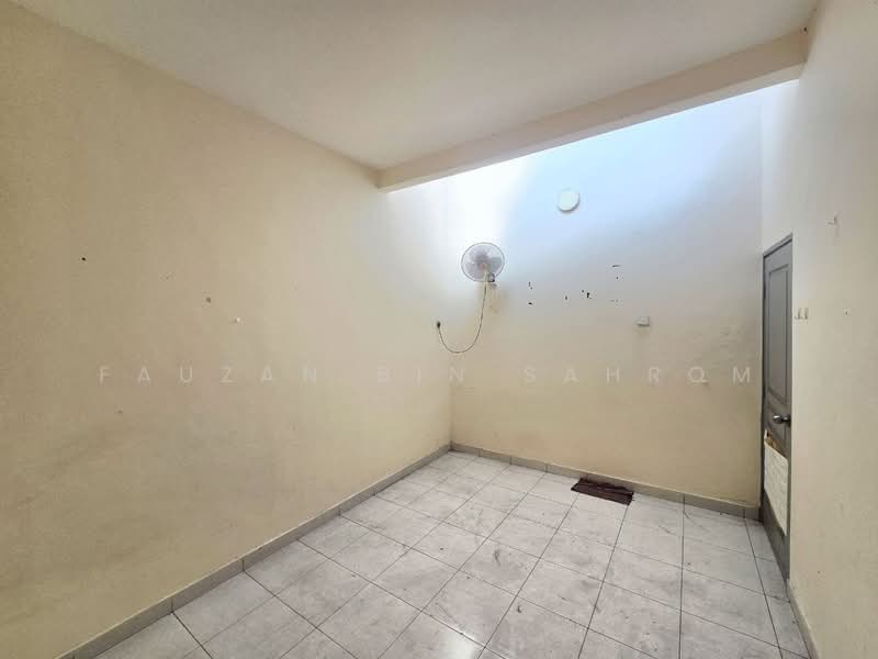 Semi-Detached House for Sale in Taman Intan Baiduri (Sepang) - Fauzan bin Sahrom - PropertyGuru.com.my
